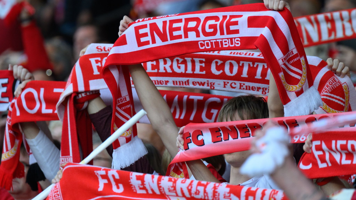 Energie Cottbus ist im Landespokal eine Runde weiter. - Foto: Robert Michael/dpa