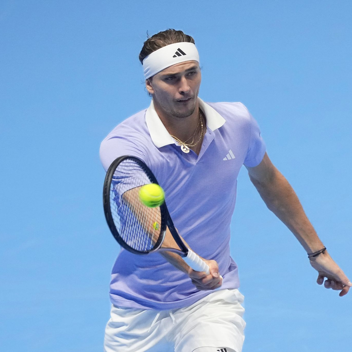 Alexander Zverev nimmt sich nach einer intensiven Saison eine Pause. - Foto: Antonio Calanni/AP/dpa