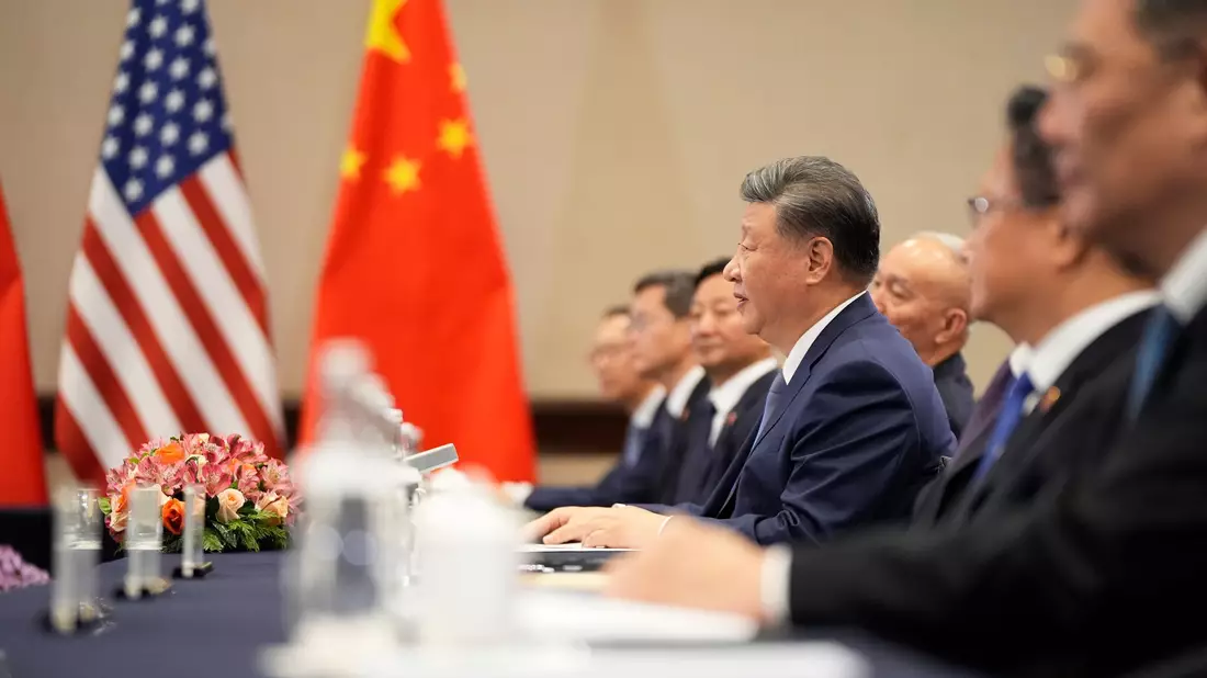Biden und Xi treffen sich in Peru am Rande eines Gipfels. - Bild: Manuel Balce Ceneta/AP/dpa