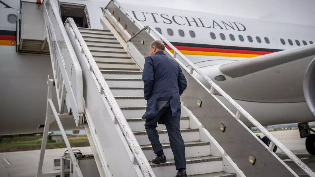 Bundeskanzler Olaf Scholz (SPD) reist zum G20. (Archivbild) - Bild: Michael Kappeler/dpa