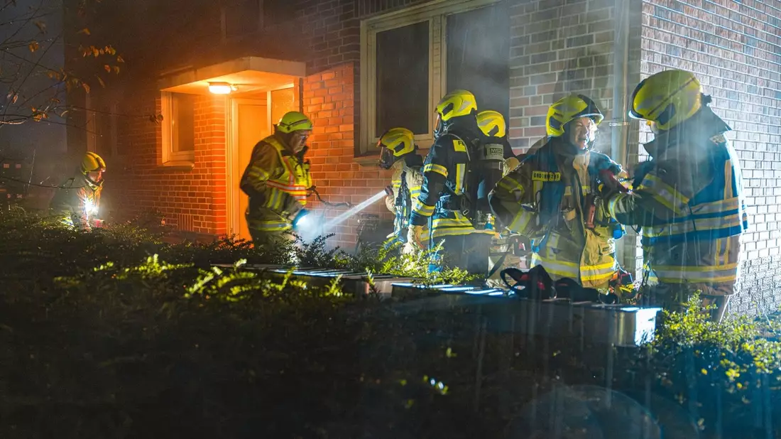 FW Gronau: Eine Person von der Feuerwehr gerettet - Bild: presseportal.de