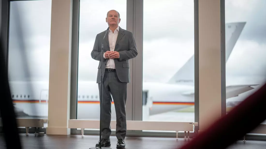 Bundeskanzler Olaf Scholz (SPD) äußert sich vor der Abreise zum G20-Gipfel nach Rio auch zur K-Frage in der SPD. - Bild: Kay Nietfeld/dpa