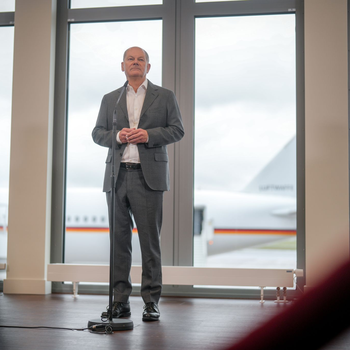 Bundeskanzler Olaf Scholz saß im Flieger nach Rio, als die Entscheidung der USA bekannt wurde. - Foto: Kay Nietfeld/dpa