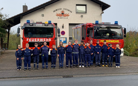 FW Beverungen: Erfolgreicher Berufsfeuerwehrtag der Jugendfeuerwehr Herstelle - Foto: presseportal.de
