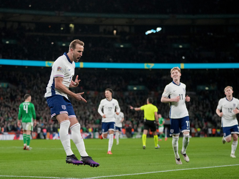 Harry Kane führt England zum Sieg gegen Irland. - Foto: Kin Cheung/AP/dpa