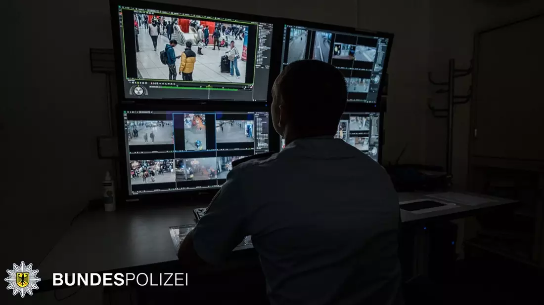 Bundespolizeidirektion München: Eigentumsdelikte dank Videoaufzeichnung aufgeklärt / Tatverdächtiger nutzt Arglosigkeit seiner Opfer - Bild: presseportal.de