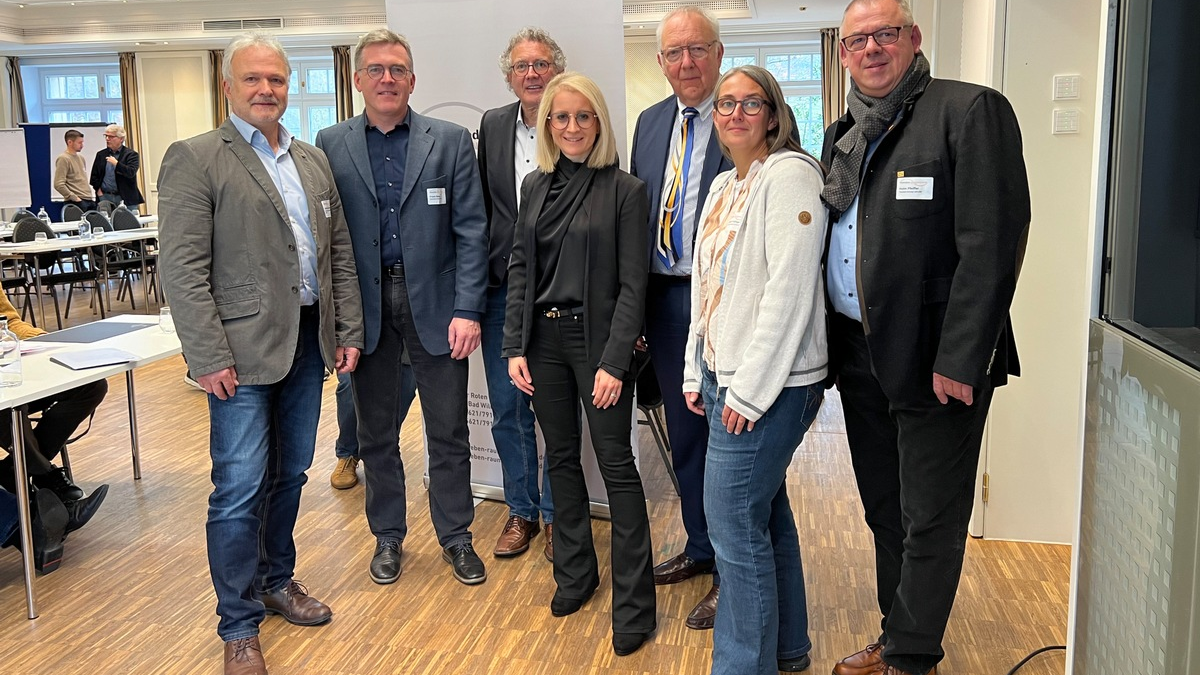 Andrea Belegante zur Nachfolgerin von Hauptgeschäftsführer Hermann Hubing gewählt - Foto: presseportal.de