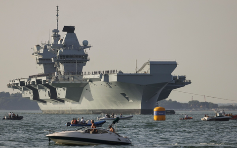 Britischer Flugzeugträger HMS QUEEN ELIZABETH kommt nach Hamburg - Foto: presseportal.de
