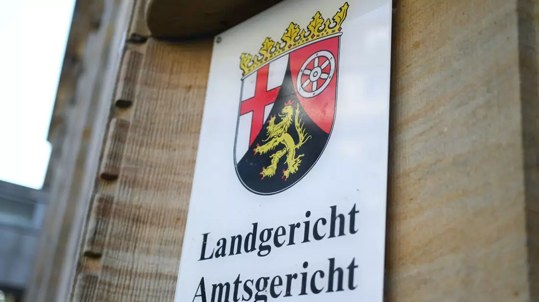 Es ist ein außergewöhnlicher Fall, der vor dem Landgericht Mainz verhandelt wird. (Archivbild) - Bild: Arne Dedert/dpa