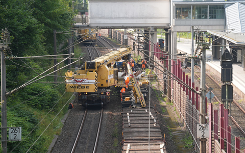 Bereits im vergangenen Jahr wurde an der Bahnstrecke zwischen Berlin und Hamburg gebaut. (Archivbild) - Foto: Marcus Brandt/dpa
