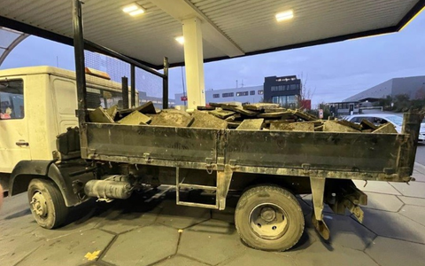 POL-GE: LKW mit erheblichen Mängeln angehalten - Foto: presseportal.de