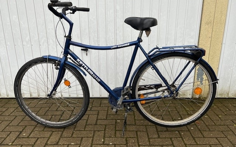 POL-HK: Schwarmstedt: Fahrradeigentümer gesucht (FOTO); Munster: Brennende Mülltonnen; Soltau: Zwei verletzte Polizeibeamte nach Verkehrsunfall; Soltau: Lachgas sichergestellt - Foto: presseportal.de