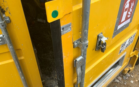 POL-PDLD: B10/LD-Nord - ED in Baucontainer - Foto: presseportal.de