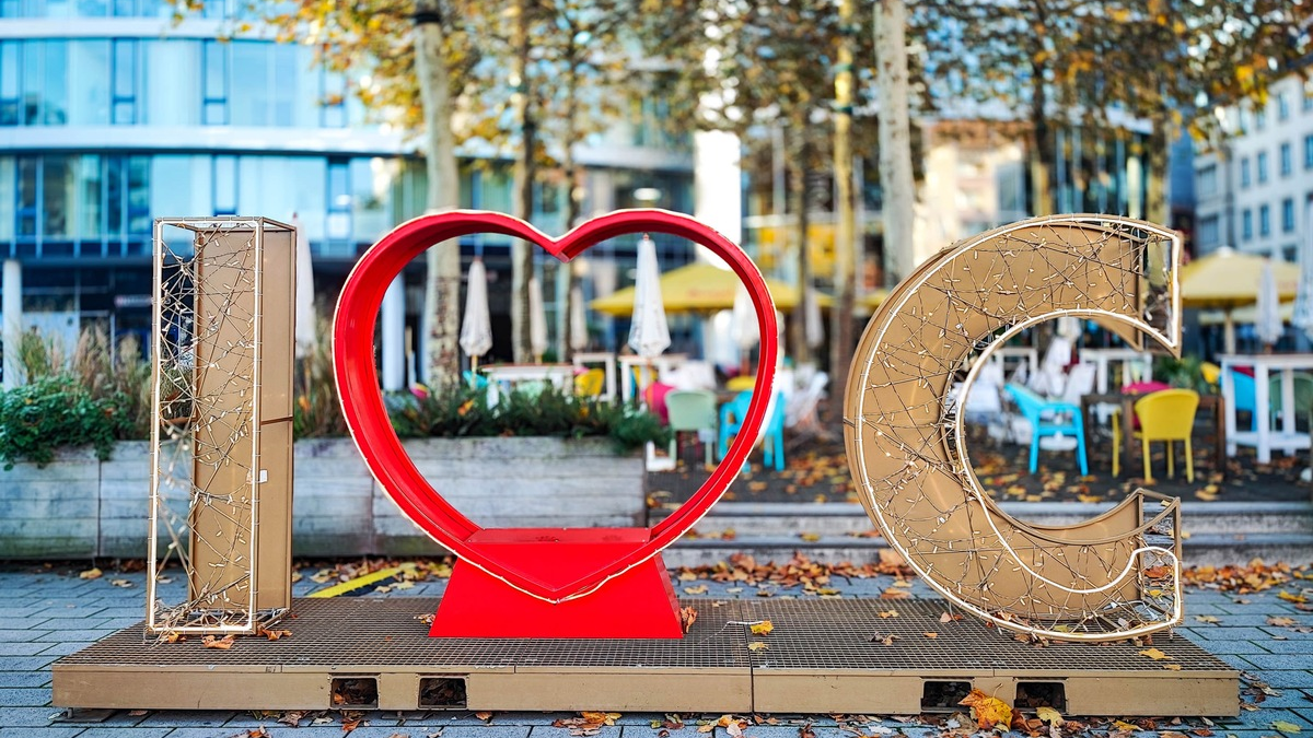 „MDR um 4“ im Dialog: MDR sendet vor Start des Kulturhauptstadt-Jahres live aus Chemnitz - Foto: presseportal.de