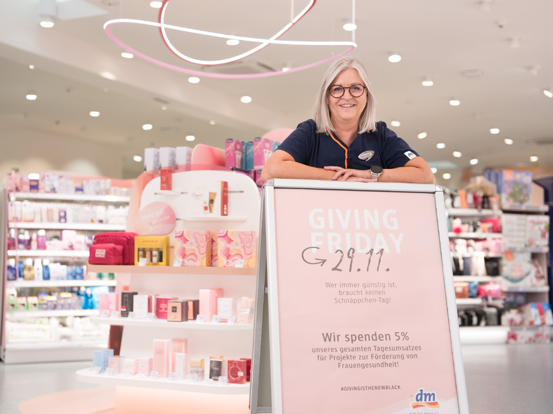 dm Giving Friday - Foto: dm/Wolfgang Lienbacher über pressetext.de