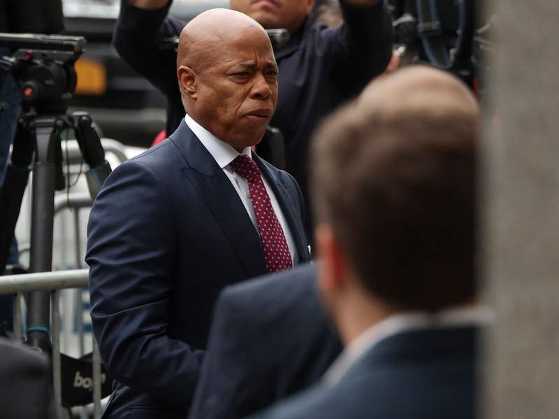Der Bürgermeister, der für seine Wiederwahl antritt, weist die Vorwürfe gegen ihn zurück. (Archivbild) - Foto: Yuki Iwamura/AP/dpa