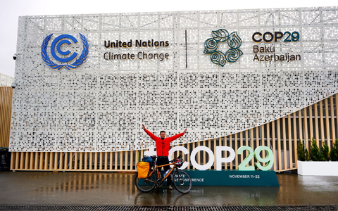 Perowanowitsch ist rechtzeitig zur Klimakonferenz in Baku angekommen. - Foto: Handout/Perowanowitsch /dpa Perowanowitsch ist rechtzeitig zur Klimakonferenz in Baku angekommen. - Foto: Handout/Perowanowitsch /dpa