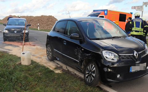 POL-HX: Stoppschild übersehen - Zwei Personen bei Unfall verletzt - Foto: presseportal.de