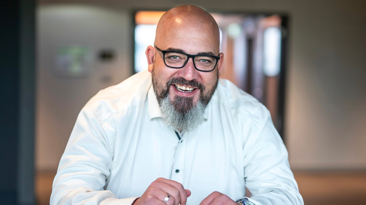 Sascha Luike von LL Consulting: Sicherheitsvorschriften verständlich erklärt und Ausschreibungen professionell begleitet - Foto: presseportal.de