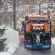 Im Harz rückte bereits der Winterdienst aus.  - Bild: Matthias Bein/dpa