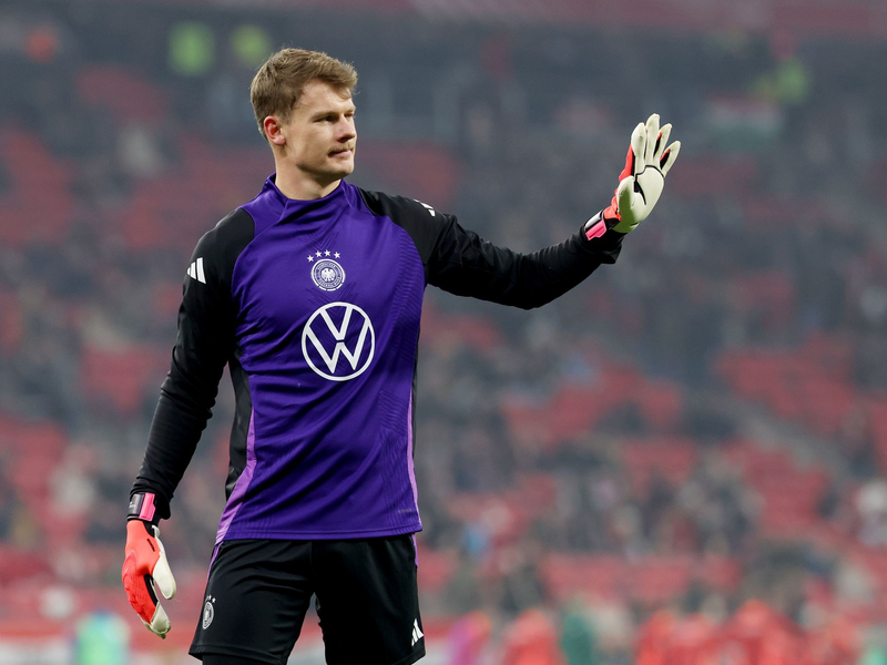 Handspiel? Elfmeter? Diese Szene erregte nach dem 1:1 in Ungarn die Gemüter. - Foto: Christian Charisius/dpa