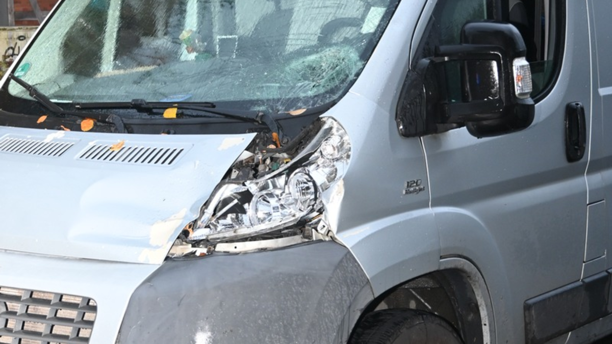 POL-STD: Bisher unbekannter Fahrradfahrer bei Unfall in Stade lebensgefährlich verletzt - Foto: presseportal.de