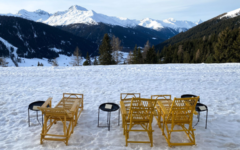 Mit Liegekuren in klarer Bergluft behandelte man Tuberkulosepatienten. - Foto: Stefan Weißenborn/dpa-tmn