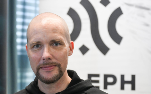 Die Deutsche Bank investiert in das von Jonas Andrulis gegründete KI-Start-up Aleph Alpha. - Foto: Bernd Weißbrod/dpa Die Deutsche Bank investiert in das von Jonas Andrulis gegründete KI-Start-up Aleph Alpha. - Foto: Bernd Weißbrod/dpa