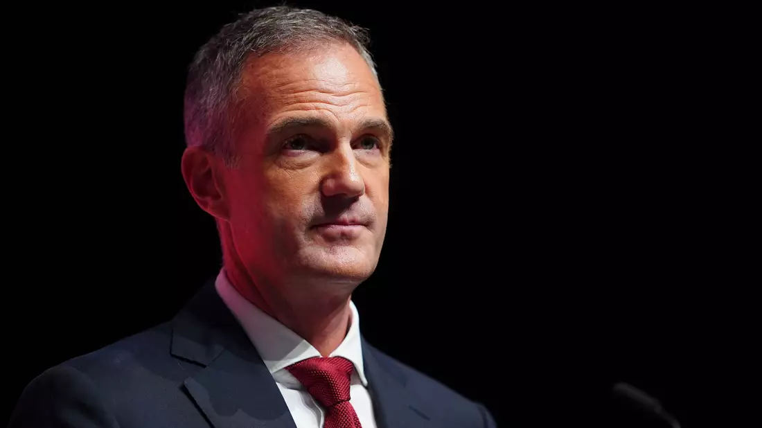 Laut dem britischen Technologieminister Peter Kyle liegt ein Social-Media-Mindestalter von 16 Jahren «auf dem Tisch». (Archivbild) - Bild: Peter Byrne/PA Wire/dpa