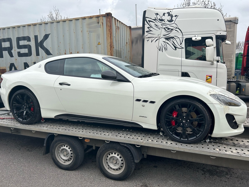 HZA-HN: Weißer Maserati vorschriftswidrig verbracht - Foto: presseportal.de