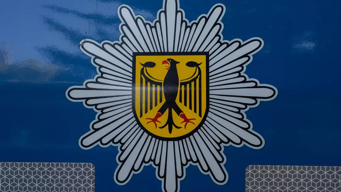 Die Bundespolizei in München und die Staatsanwaltschaft Traunstein haben erfolgreich gegen eine Schleuserbande ermittelt. (Symbolbild) - Bild: Paul Zinken/dpa-Zentralbild/dpa