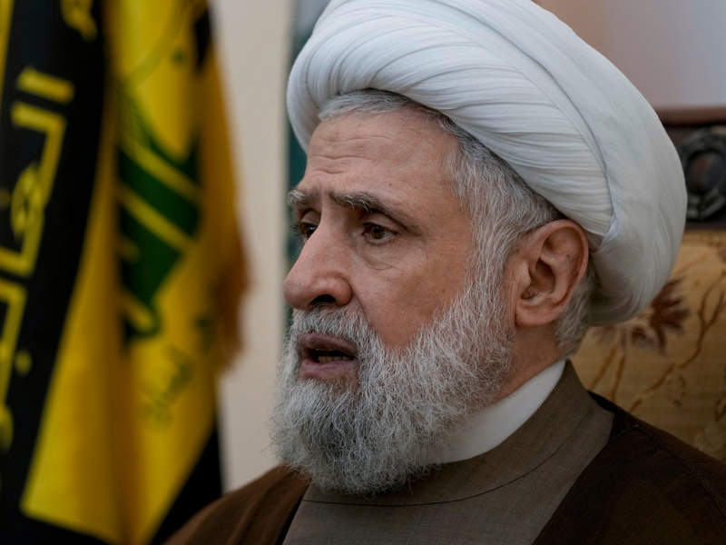 Hisbollah-Chef Kassim verspricht: Die Miliz kämpft während der Verhandlungen weiter. (Archivbild) - Foto: Bilal Hussein/AP/dpa