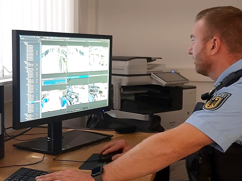 BPOL-HB: Diebstahl bei Luftsicherheitskontrolle: Bundespolizei klärt Fall innerhalb weniger Minuten mit Videotechnik auf - Foto: presseportal.de