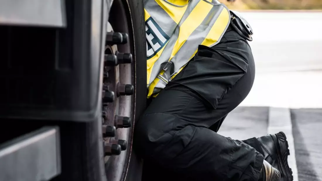 LPD-EF: 17 Lkw aus dem Verkehr gezogen - ROADPOL-Operations 2024 - Bild: presseportal.de