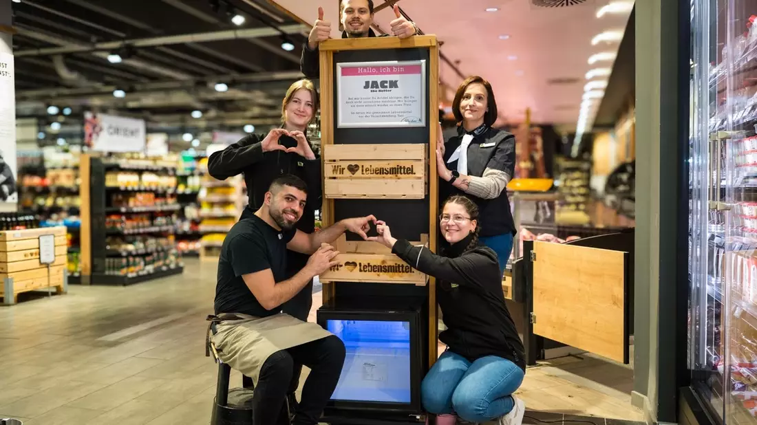 Lebensmittelwertschätzung - kreativ und alltagstauglich umgesetzt / EDEKA Center Brehm in Berlin gewinnt Auszeichnung für verantwortungsvolles Handeln 2024 - Bild: presseportal.de