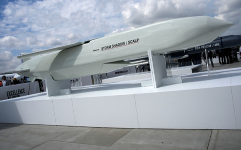 Ein Marschflugkörper vom Typ Storm Shadow beziehungsweise Scalp.  - Foto: Lewis Joly/AP