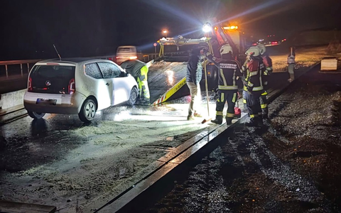 FW Allensbach: G1 Betriebsstoffe aus PKW - Foto: presseportal.de