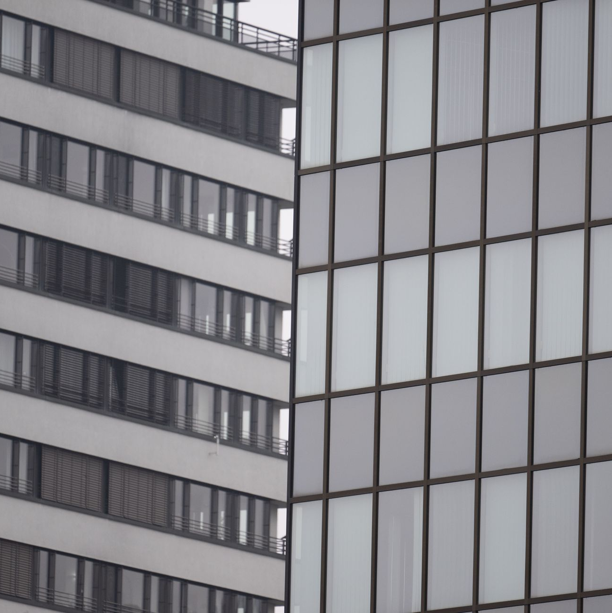 Preisverfall bei Gewerbeimmobilien (Symbolbild) - Foto: Boris Roessler/dpa