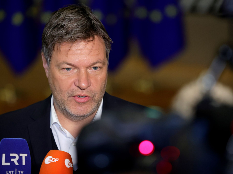 Habeck wirbt für mehr europäische Einigkeit gegenüber den Vereinigten Staaten. (Archivbild) - Foto: Olivier Matthys/AP/dpa