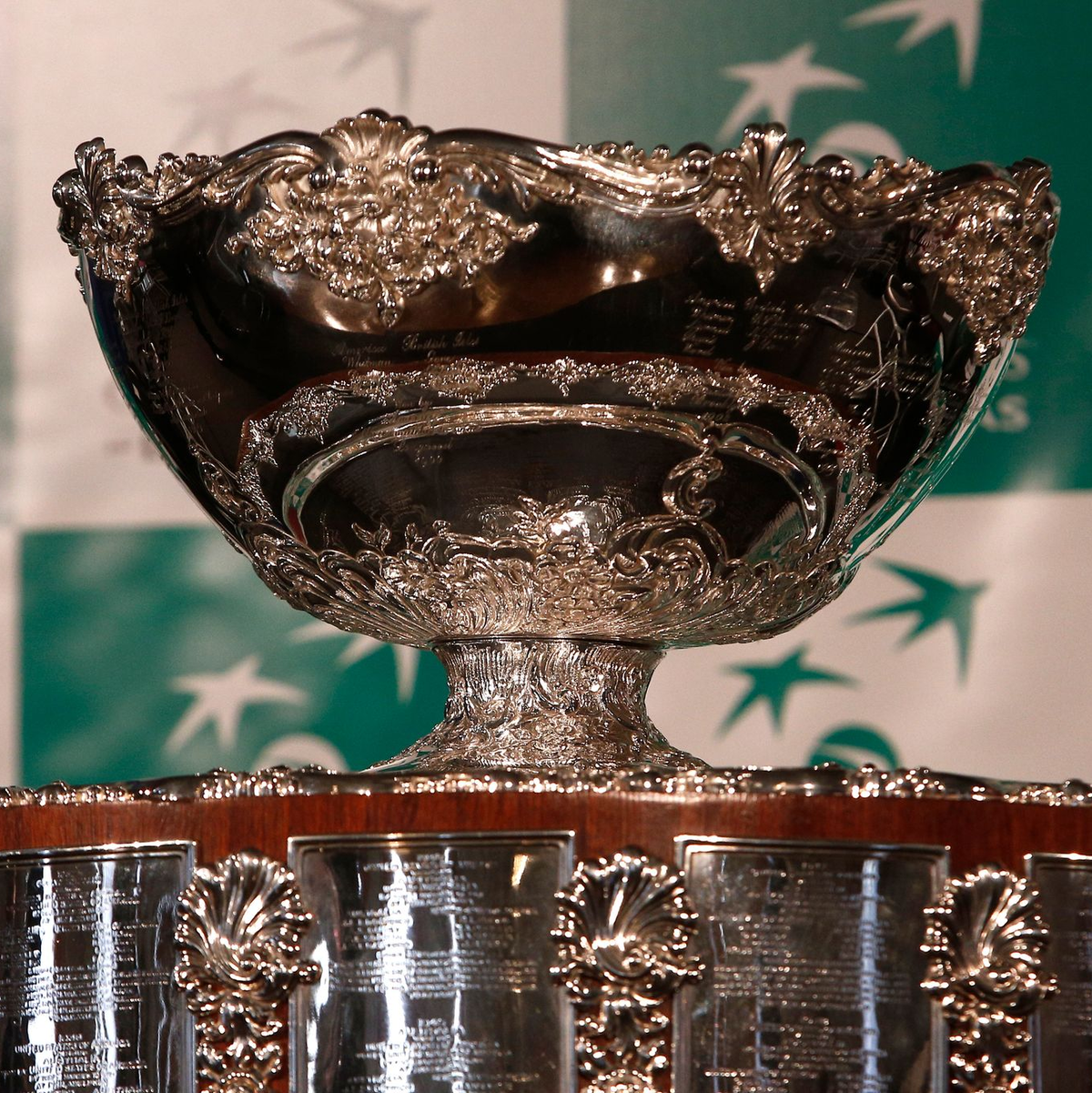 Um diesen Pokal geht es im Davis Cup. - Foto: picture alliance / Michel Spingler/AP/dpa