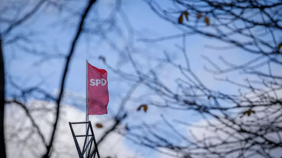 Die SPD-Führung steht unter Druck. SPD-Bundestagsabgeordnete fordern eine schnelle Entscheidung in der K-Frage. Das könnte jetzt jederzeit passieren. - Bild: Kay Nietfeld/dpa