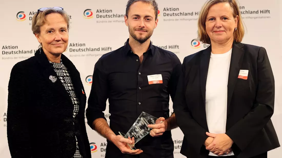 Aktion Deutschland Hilft: Preisträger Journalistenpreis Humanitäre Hilfe steht fest / Tobias Dammers überzeugt die Jury mit multimedialem Beitrag aus dem Südsudan - Bild: presseportal.de
