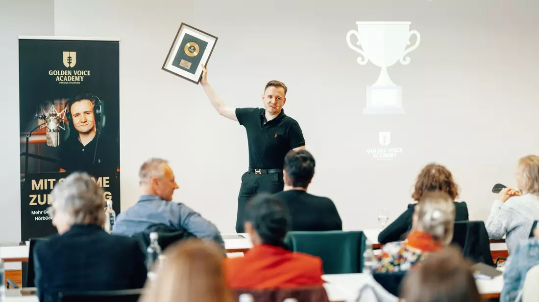 Golden Voice Academy: Über 1.000 Euro im Monat mit nur einem Auftrag als Sprecher - Bild: presseportal.de
