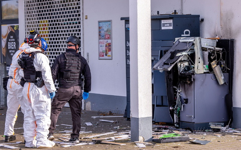 Durch die Sprengung von Geldautomaten wurden 2023 insgesamt 28,4 Millionen Euro erbeutet.  - Foto: Jens Büttner/dpa