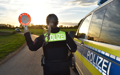 POL-GÖ: (447/2024) Polizei kontrolliert 400 Fahrräder, Pedelecs, E-Scooter und sonstige Fahrzeuge bei Schwerpunktaktion im Stadtgebiet Göttingen - 249 Verstöße registriert - Foto: presseportal.de POL-GÖ: (447/2024) Polizei kontrolliert 400 Fahrräder, Pedelecs, E-Scooter und sonstige Fahrzeuge bei Schwerpunktaktion im Stadtgebiet Göttingen - 249 Verstöße registriert - Foto: presseportal.de