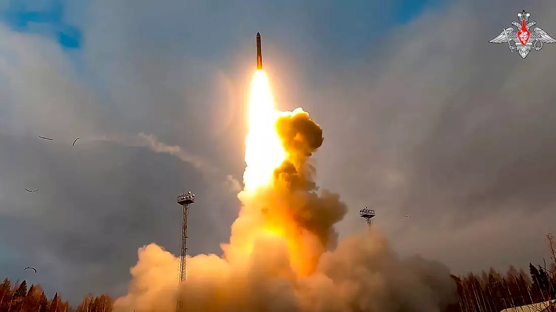 Russland soll eine Interkontinentalrakete auf die Ukraine geschossen haben. (Archivbild) - Bild: Uncredited/Russian Defense Ministry Press via AP/dpa