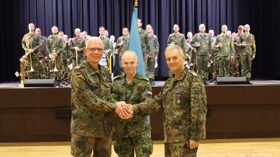 Kommandoübergabe Special Training Command EUMAM UA - Bild: presseportal.de