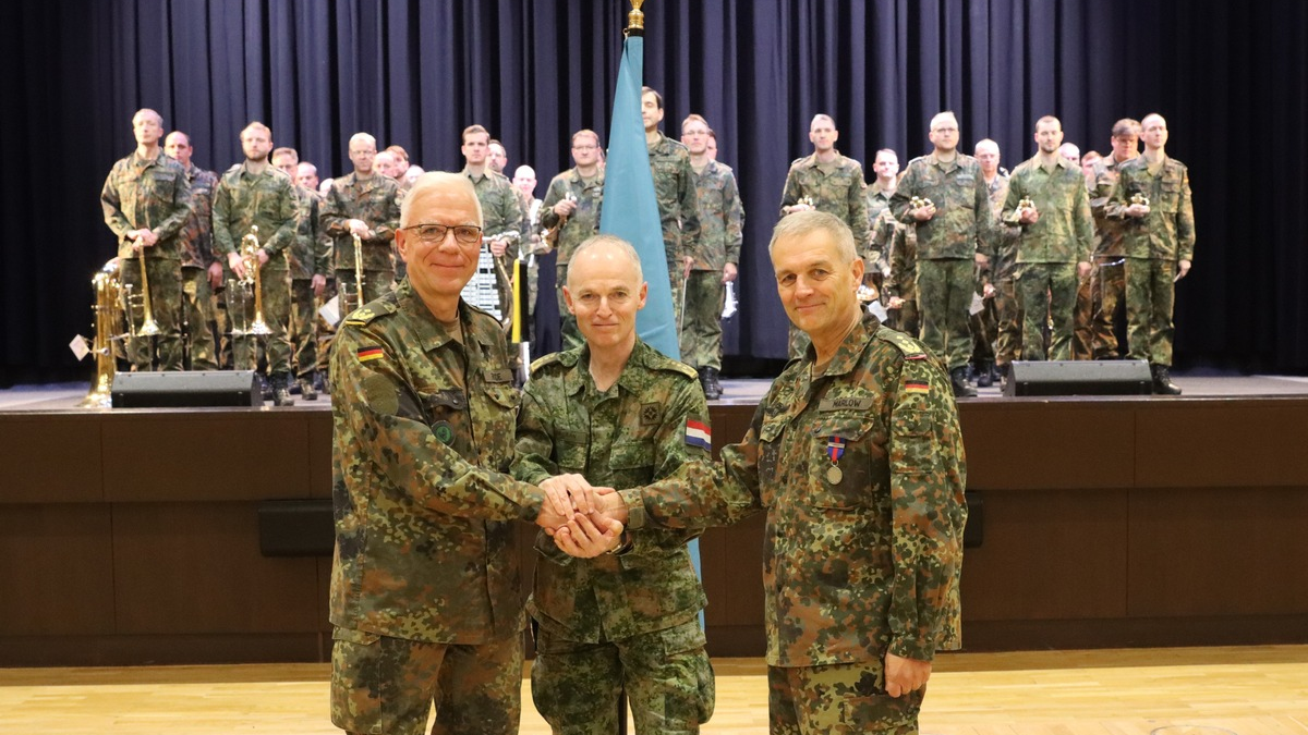 Kommandoübergabe Special Training Command EUMAM UA - Foto: presseportal.de