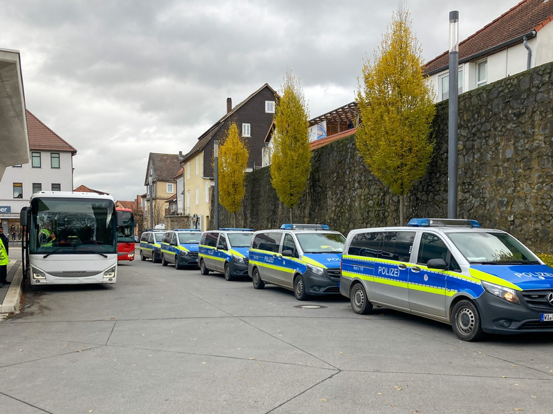 POL-HR: Homberg/Fritzlar - Polizei führt Kontrollen an Schul- und Linienbussen durch - Mängel festgestellt - Foto: presseportal.de