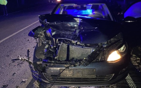 POL-KB: Allendorf/Eder - Verkehrsunfall auf B 253, Zivilwagen der Polizei beschädigt, Polizeibeamter leicht verletzt - Foto: presseportal.de POL-KB: Allendorf/Eder - Verkehrsunfall auf B 253, Zivilwagen der Polizei beschädigt, Polizeibeamter leicht verletzt - Foto: presseportal.de